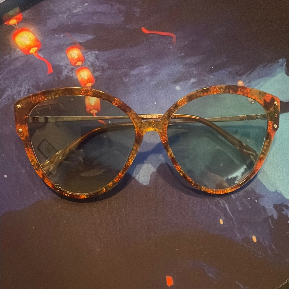 Missoni Women's Tortoise Shell Sunglasses